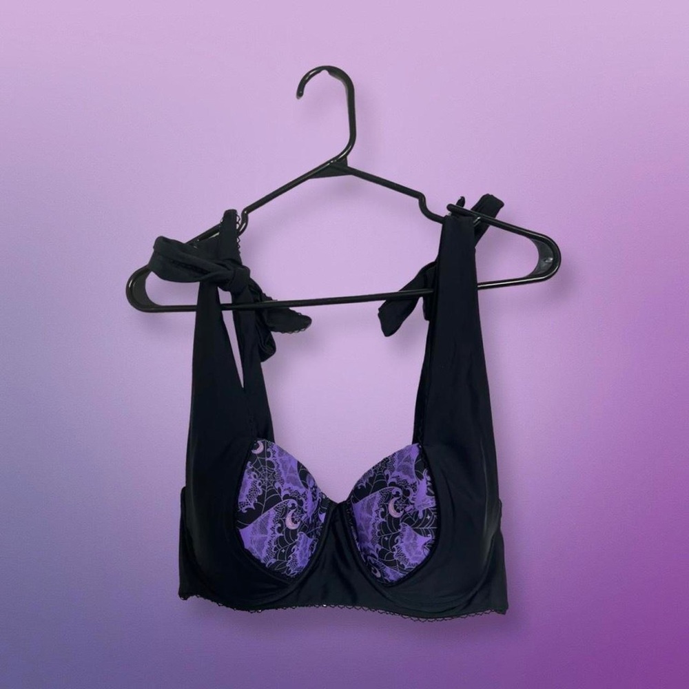 🦇 unique vintage lacey bats bikini top